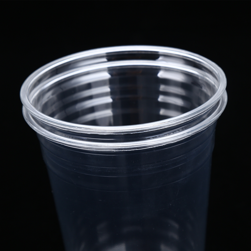 Tazza fredda compostabile in PLA trasparente
