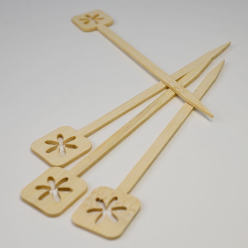 Li-skewers tsa poone ea bamboo