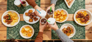 bagasse plates use in backyard barbecues